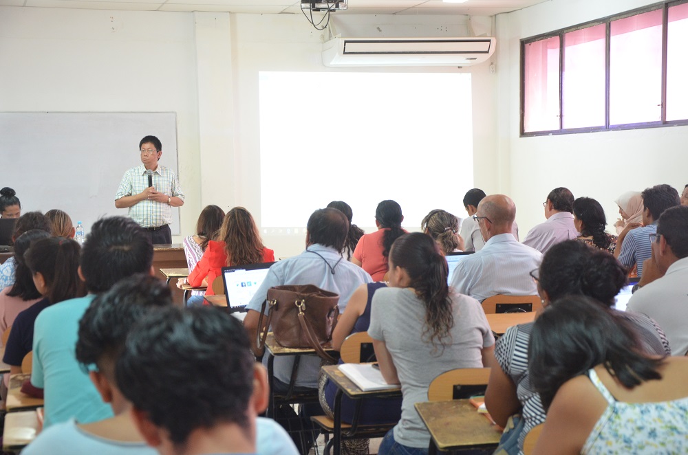 CHARLA CIENCIAS DEL MAR (2)