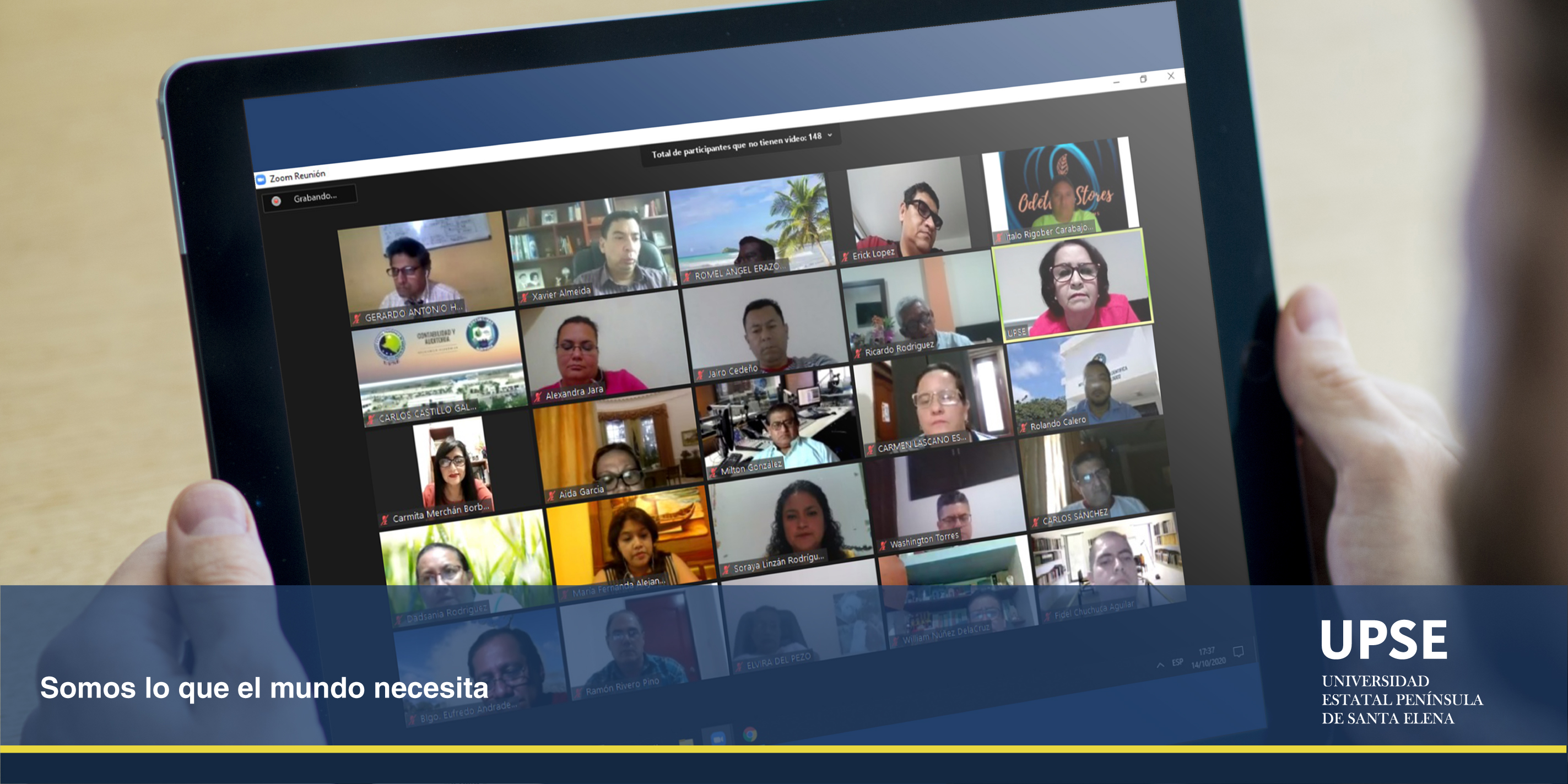 RECTORA CON DOCENTES 02 SLIDE 01 00 TWITTER