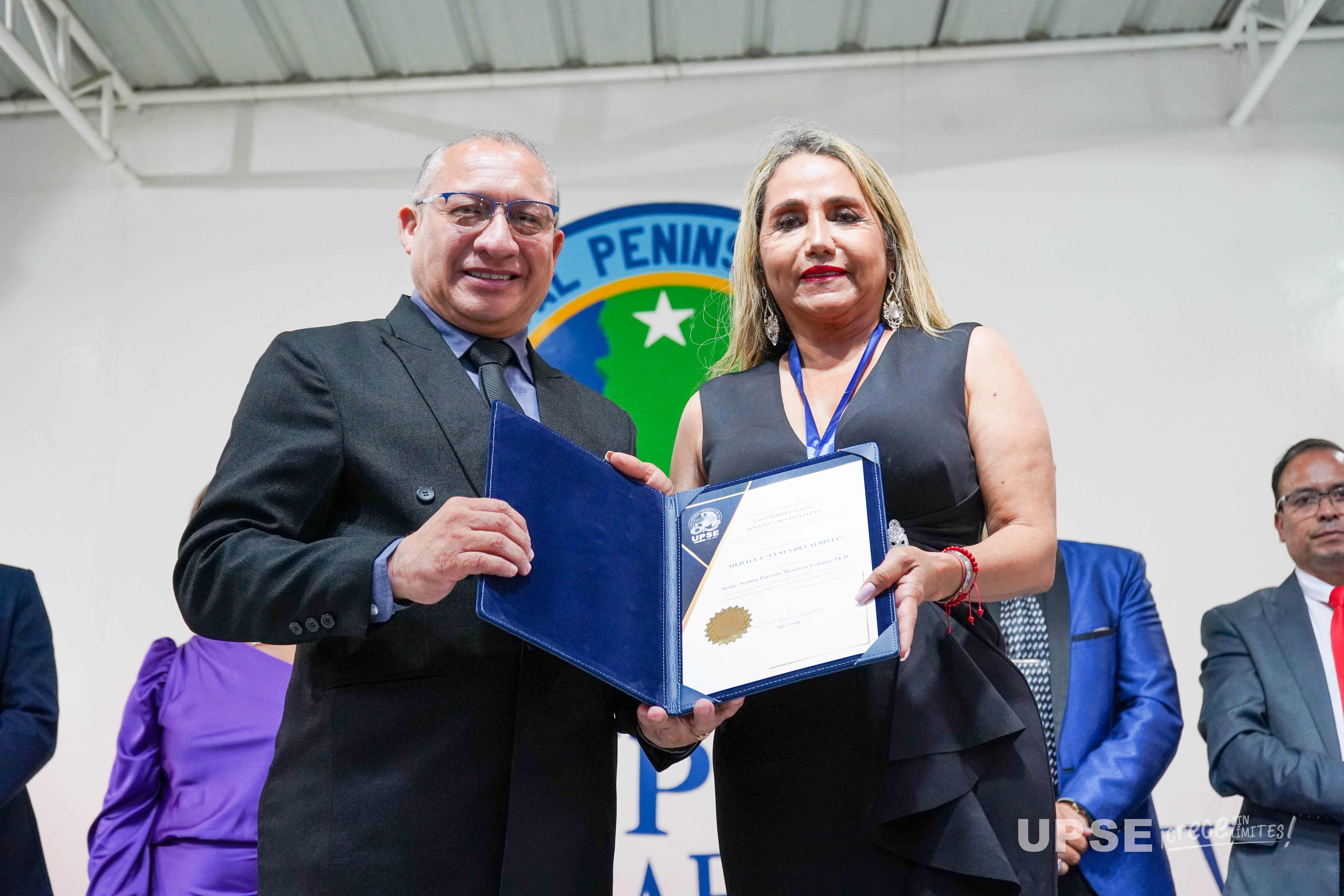 SESIÓN SOLEMNE UPSE 13
